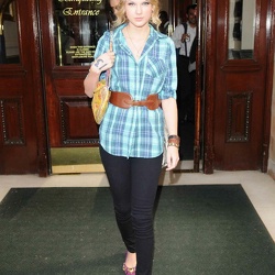 05 - Leaving For her Concert in London